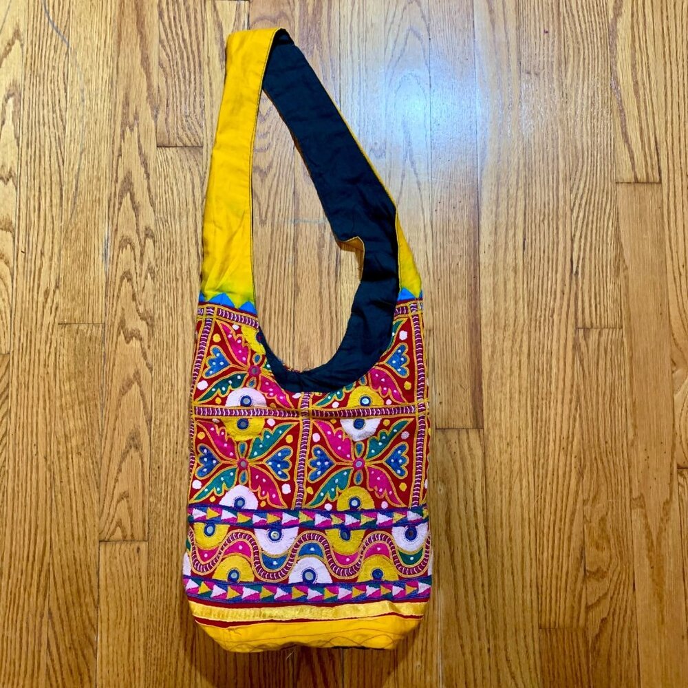 Colorful Ethnic Embroidered Shoulder Bag With Butterfly & Wave Patterns Cotton